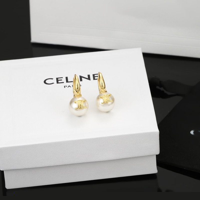 Ce**e earrings